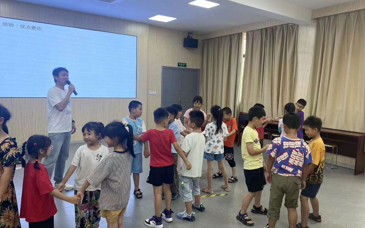 景谷龙观乡中心学校